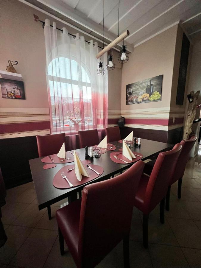 Hotel-Gasthof "Alter Ritter" Rothenburg ob der Tauber Bagian luar foto