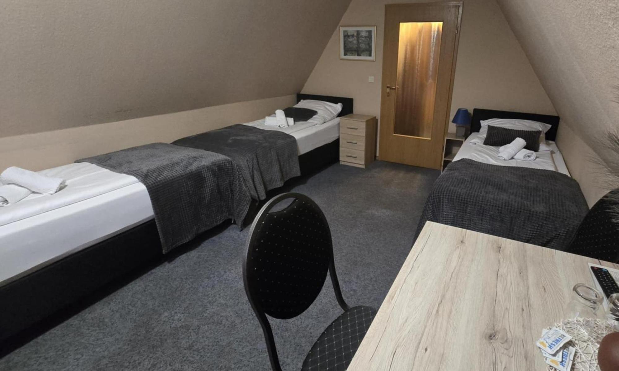 Hotel-Gasthof "Alter Ritter" Rothenburg ob der Tauber Bagian luar foto